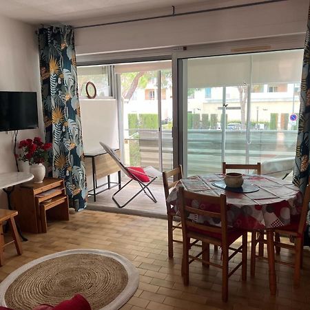 T2 Avec Veranda Et Piscine A Mandelieu La Napoule Eksteriør billede
